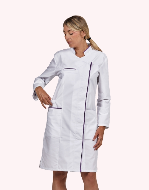 Blouse femme de chambre...